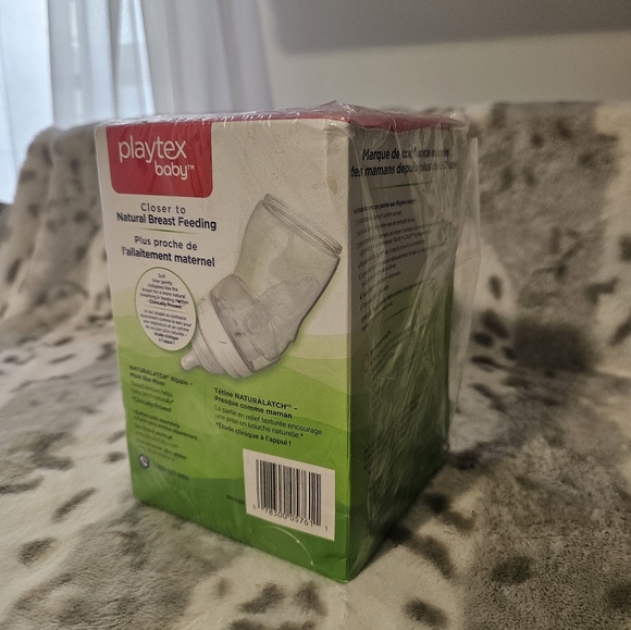 Playtex Baby Nurser Pre-Sterilized Disposable Bottle Liners. 100 - Picture 2 of 3